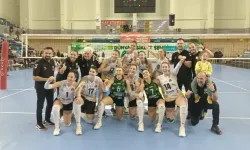 Sakarya Voleybol'dan sezona muhteşem kapanış!