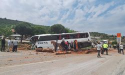 Ezine Karayolu'nda korkunç kaza: 6 ölü, çok sayıda yaralı