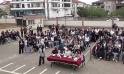 Sandıktan podyuma: 80 yıllık giysiler yeniden hayat buldu