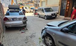 Direksiyon başında fenalaştı 4 araca çarparak durabildi