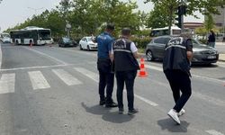 Yaya geçidinde tırın çarpıp kaçtığı yaya hayatını kaybetti