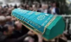 Yaşlı adam kalbine yenik düştü