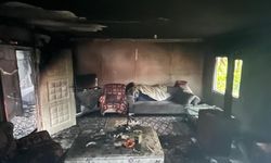 Sevgilisiyle yaşadığı evi ateşe verdi: Kaçarken kaza yaptı!