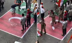 Skandal görüntü! Gösteri sırasında Türk bayrağını çiğnediler