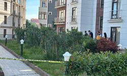 Apartman girişinde cansız kadın bedeni bulundu