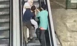 Yaşlı adamın boğazını sıkıp gasp ettiler!