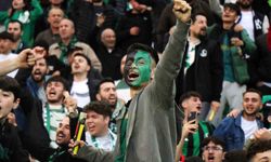 Sakaryaspor'dan taraftara jest!