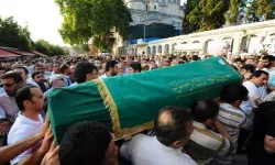 54 yaşındaki kadın amansız hastalığa yenildi