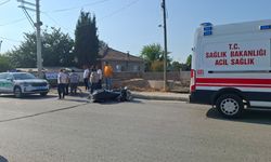 Motosiklet ile otomobil çarpıştı: 1 yaralı!