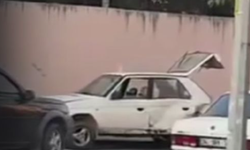 Öfkelenen kadın kocasının arabasını hurdaya çıkardı!