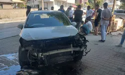 Akyazı’da feci çarpışma: 1 yaralı!