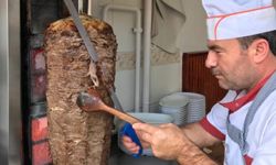 Döner ustası evinde kendini astı!