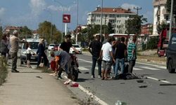 Karasu'da feci kaza anne ile kızını ayırdı!