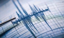 Deprem çevre illerde de hissedildi!