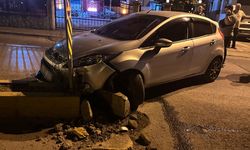 Kaza yaptığı aracını bırakıp gitti!