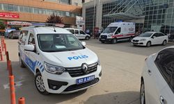 Kavgayı ayırmak isteyen amcasını yanlışlıkla vurdu!