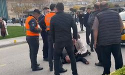 Hastane önünde feci kaza