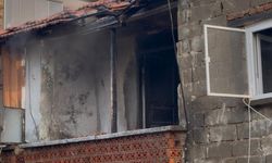 İki katlı ev küle döndü!