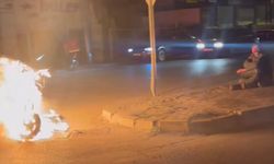 Çalışmayan motorunu yaktı, karşısına geçip izledi