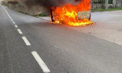 Otomobil alev topuna döndü
