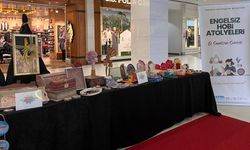 Engelsiz Hobi Atölyeleri el emeği ürünlerini sergiledi