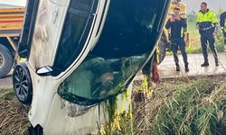 Dereye düşen otomobilde hayatını kaybetti