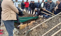 Vahşice öldürülen kadın toprağa verildi