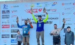 Türkiye Şampiyonasında 4 kupayla döndü