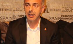 Sultanlar destan yazıyor şehir uyuyor