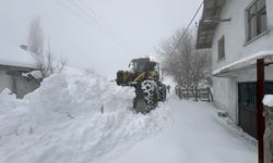 Büyükşehir karla mücadele mesaisinde
