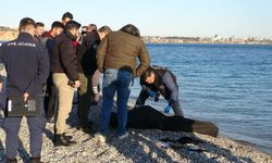 Balık tutan vatandaşların oltasına ceset takıldı