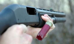 Ava gitti: Tüfeği elinde patladı!