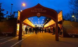 Kitap Sokağı kapılarını açtı