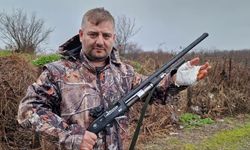 Ava gitti: Tüfeği elinde patladı!