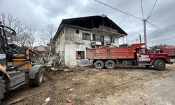 Çöp evden 20 kamyon atık çıktı!