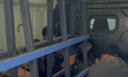 Kamyon kasasından 20 göçmen çıktı!