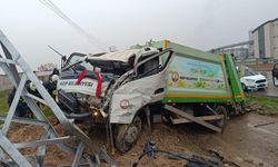 Feci kazada sürücü yaralandı