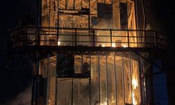 Ferizli'de kuş gözlem kulesi yandı!