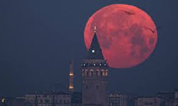 Pembe dolunay geliyor