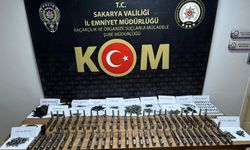 Kapıların içinden cephanelik çıktı