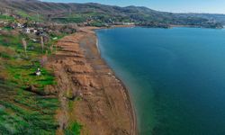 Sapanca Gölü kıyılarında kaçak iskeleye son!