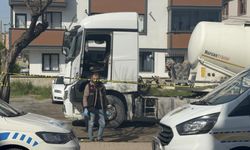 Tırın altında pusu kurup kardeşini acımasızca katletti!