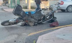 Sollamaya çalışan motosikletli kaza yaptı
