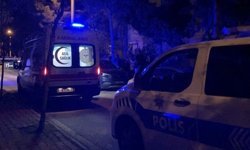 Akrabasını silahla yaralayıp intihar etti