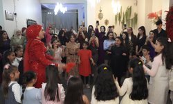 Öğretmen öğrencileriyle son kez oyun oynadı