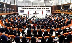 Mecliste dengeler değişiyor!