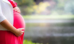 8 aylık hamile eşini öldürüp: ''Günlerce cesediyle uyudum'' dedi