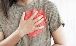 Genç kadın yolda can verdi!