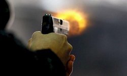 Annesini ve eşini darp edip: Polise ateş açtı