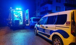 Alkol masasında öldüresiye darp etti